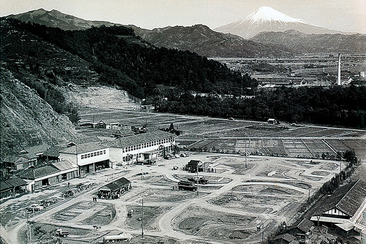 整備科開講当時の静岡県自動車学校　1956年（昭和31年）